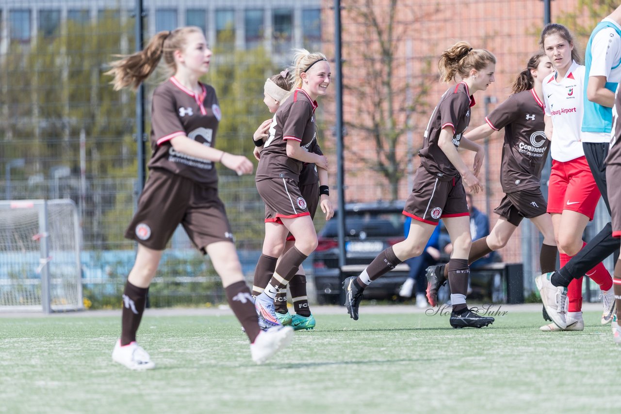 Bild 251 - wBJ St. Pauli - Walddoerfer : Ergebnis: 1:11